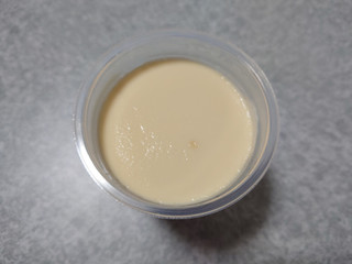 「プレシア eMitas まろやかミルクのとろけるプリン 1個」のクチコミ画像 by しろねこエリーさん