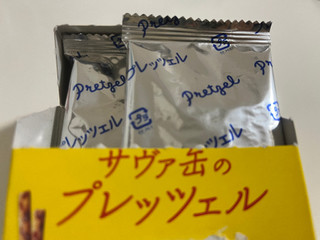 「斉藤製菓 サヴァ缶のプレッツェル 箱22.5g×2」のクチコミ画像 by 甘味かんみさん