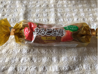 「ヤマザキ まるごと苺チョコ コンビニ限定 1個」のクチコミ画像 by nagomi7さん