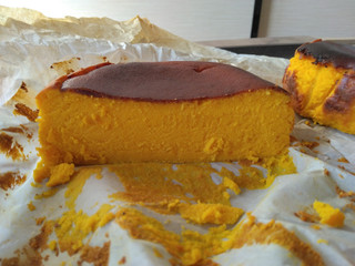 「ZUCCA 栗マロンかぼちゃのバスクチーズケーキ 1個」のクチコミ画像 by 富松瑛さん