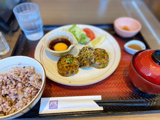 「大戸屋 ひじき入り鶏つくねの炭火焼き定食 五穀ご飯」のクチコミ画像 by kafuruさん