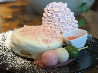 Eggs’n Things（エッグスンシングス） 桜パンケーキ