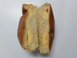 「ローソン NL クリームパン 2個入」のクチコミ画像 by レビュアーさん
