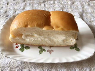 「セブン-イレブン 白バラ牛乳使用 牛乳パン」のクチコミ画像 by nagomi7さん