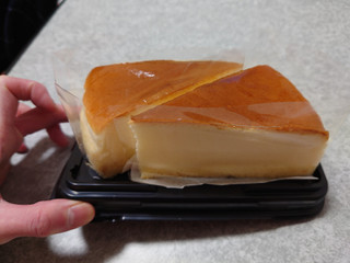 「ヤマザキ チーズスフレ パック2個」のクチコミ画像 by しろねこエリーさん
