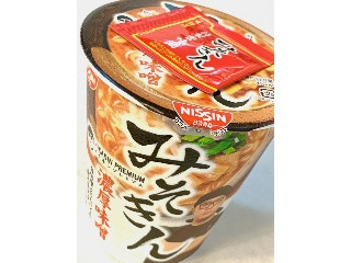 中評価】日清食品 ＨＩＫＡＫＩＮ ＰＲＥＭＩＵＭ みそきん 濃厚味噌ラーメンの感想・クチコミ・値段・価格情報【もぐナビ】