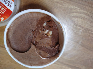 「ハーゲンダッツ GREEN CRAFT ミニカップ 豆乳チョコレート＆マカデミア カップ110ml」のクチコミ画像 by ぴのこっここさん