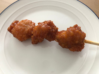 「セブン-イレブン ヤンニョムチキンスティック」のクチコミ画像 by こつめかわうそさん