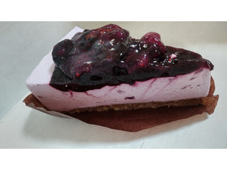 「スターバックス ブルーベリーレアチーズケーキ」のクチコミ画像 by はるなつひさん