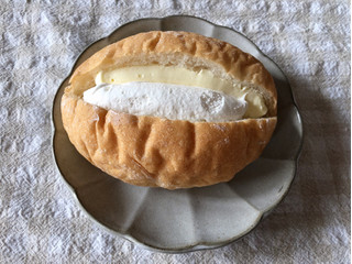 「ヤマザキ 生フランスパン ホイップクリーム＆練乳クリーム 1個」のクチコミ画像 by nagomi7さん