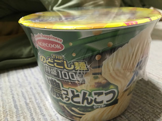 「エースコック スーパーカップMAX 濃コクとんこつラーメン カップ120g」のクチコミ画像 by もぐもぐもぐ太郎さん