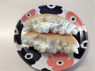 「Pasco 北海道チーズのパンケーキ 袋2個」のクチコミ画像 by こつめかわうそさん