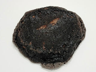 「ミニストップ MINISTOP CAFE 平焼きブラックメロンパン」のクチコミ画像 by ばぶたろうさん