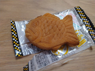 「多田製菓（大阪） もっちりたい焼き クリーム 袋1個」のクチコミ画像 by ぴのこっここさん