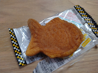 「多田製菓（大阪） もっちりたい焼き クリーム 袋1個」のクチコミ画像 by ぴのこっここさん