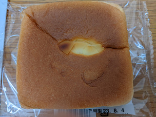 「タカキベーカリー 蒜山牛乳チョコクリームパン 袋1個」のクチコミ画像 by レビュアーさん