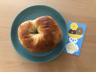 「AZU BAGEL キャロットケーキホワイトチョコクリームチーズ」のクチコミ画像 by こつめかわうそさん