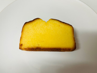 「ファミリーマート 焦がしバターのバターケーキ」のクチコミ画像 by Memoさん