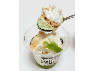 ドンレミー シャインマスカットチーズケーキパフェ
