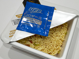 「日清食品 日清焼そばU.F.O.大盛 濃い濃い韓国風ジャージャー麺 カップ164g」のクチコミ画像 by ばぶたろうさん