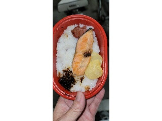 ローソンストア100 懐かしの昭和レトロ弁当