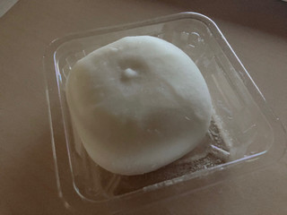 「ヤマザキ やわらか生大福 いちごミルク風味ホイップ 1個」のクチコミ画像 by こつめかわうそさん