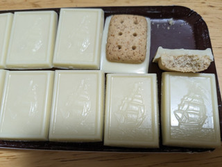 「ブルボン 白のアルフォートミニチョコレート 箱12個」のクチコミ画像 by ゅぃぽんさん