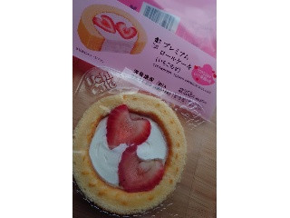 Uchi Cafe’ プレミアムロールケーキ いちごのせ