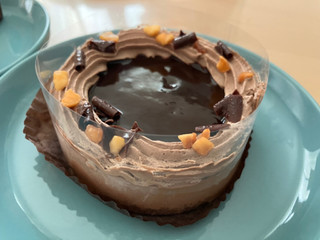 「スターバックス チョコレートクランブル ムースケーキ」のクチコミ画像 by こつめかわうそさん