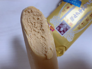 「森永製菓 森永ミルクキャラメルアイスクリームバー 袋80ml」のクチコミ画像 by こつめかわうそさん