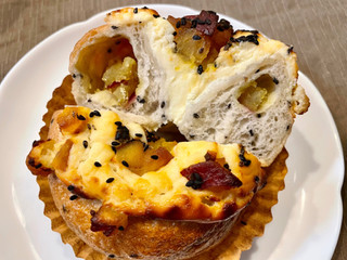 「NIKO BAGEL WORKS さつま芋チーズケーキベーグル 1個」のクチコミ画像 by やにゃさん