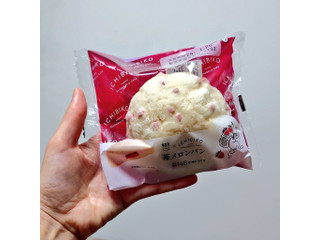 中評価】ローソン ICHIBIKO 苺メロンパンの感想
