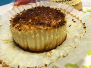 「ローソン Uchi Cafe’ バスチー バスク風チーズケーキ」のクチコミ画像 by パン大好きさん