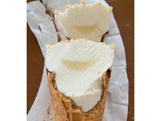 「江崎グリコ ジャイアントコーン 大人の濃厚ホワイトショコラ 130g」のクチコミ画像 by わやさか-海外出張中-さん