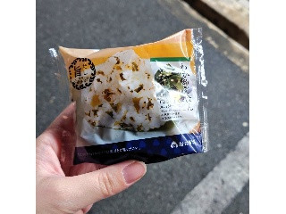 ローソン わかめごはんおにぎり