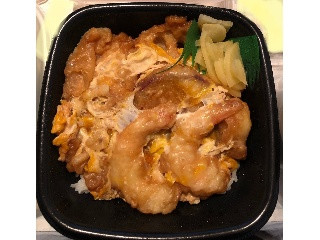 エビ2尾／イカ／ホタテ／野菜3種 海鮮天とじ丼