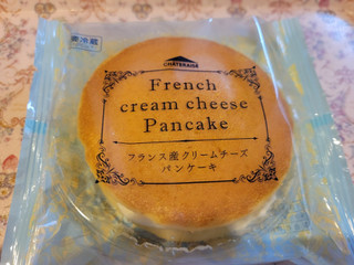 「シャトレーゼ フランス産クリームチーズパンケーキ」のクチコミ画像 by 紫の上さん