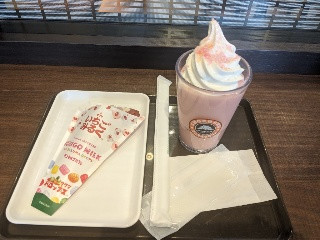 サンマルクカフェ いちごみるくスムージー