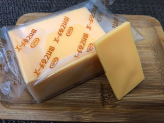 「クラフト 切れてるチーズ チェダー 18枚」のクチコミ画像 by 食いしん坊満載さん