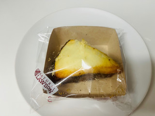「ナチュラルローソン スパイス香るキャロットケーキ」のクチコミ画像 by Memoさん