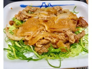 松屋 ネギたっぷり牛肉のエスニック炒め定食