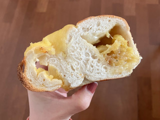 「Fuji bagel さつまいもチェダー」のクチコミ画像 by こつめかわうそさん