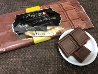 「神戸物産 ミルクチョコレート 製菓用 袋400g」のクチコミ画像 by 食い辛抱挽回中さん