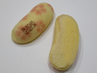 「東京ばな奈 「見ぃつけたっ」 桜香るバナナ味 箱8個」のクチコミ画像 by ばぶたろうさん