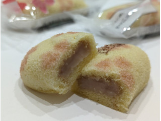「東京ばな奈 「見ぃつけたっ」 桜香るバナナ味 箱8個」のクチコミ画像 by ばぶたろうさん