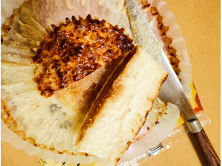 「ローソン Uchi Cafe’ 盛りすぎ！ バスチー バスク風チーズケーキ」のクチコミ画像 by たくすけさん