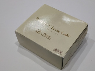 「伊藤忠食品 バスクチーズケーキ 箱1個」のクチコミ画像 by ばぶたろうさん