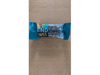 BE‐KIND ダークチョコレート アーモンド＆シーソルト