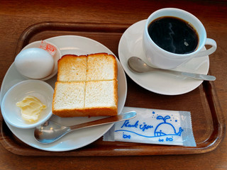 「上島珈琲店 ゆで卵＆厚切りバタートースト」のクチコミ画像 by わらびーずさん