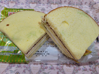 「ヤマザキ ダブルメロンクリームサンドケーキ 袋1個」のクチコミ画像 by 紫の上さん